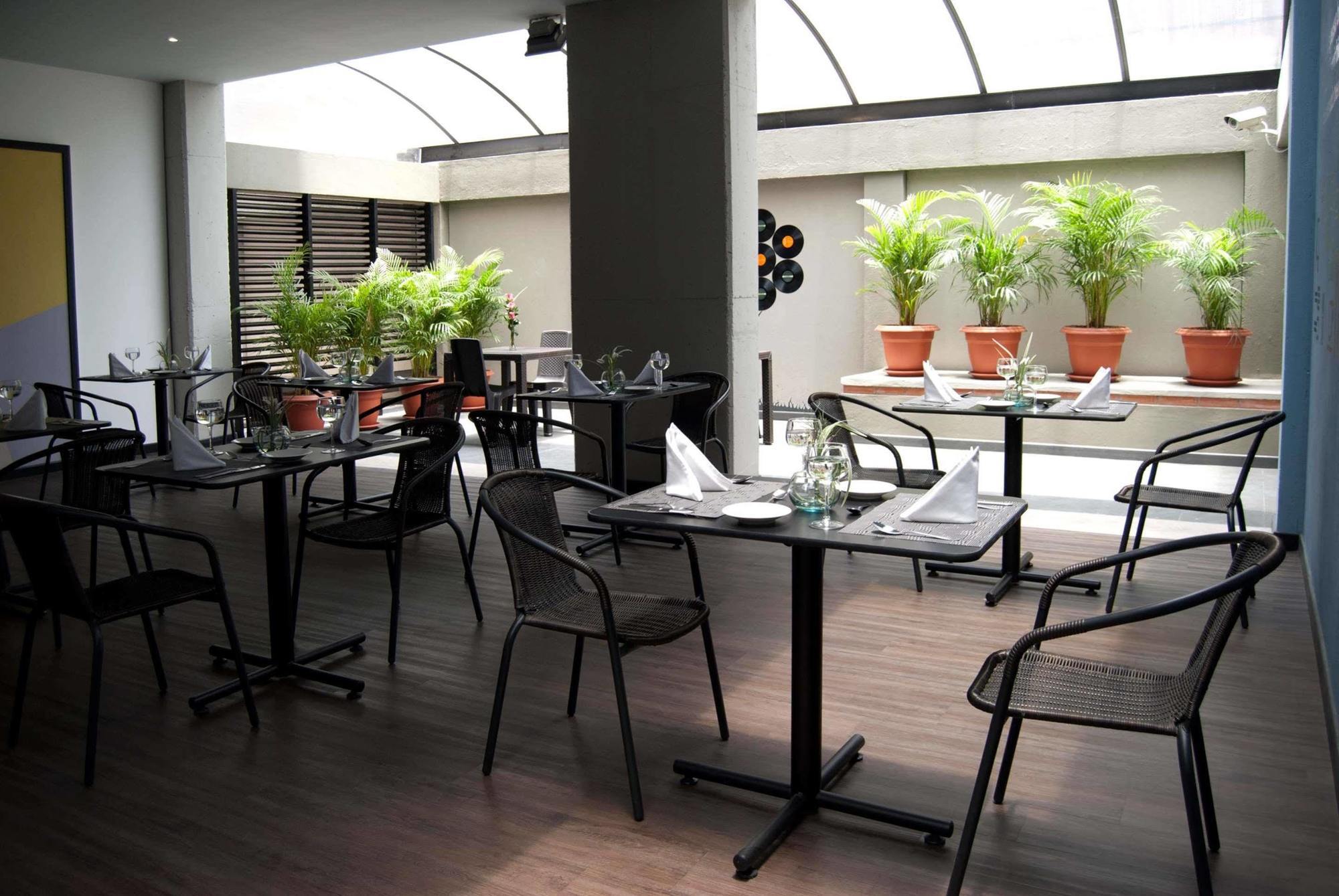 Best Western Calleja Suites Богота Екстериор снимка
